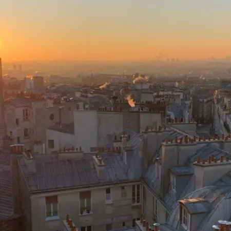 Apartment Astonishing View On Paris' Rooftops - Montmartre